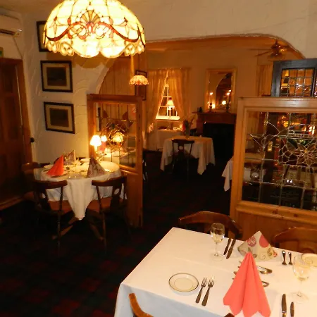 Studio Restaurant &