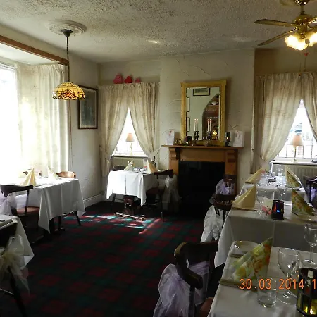 Hotel Studio Restaurant & 3*
